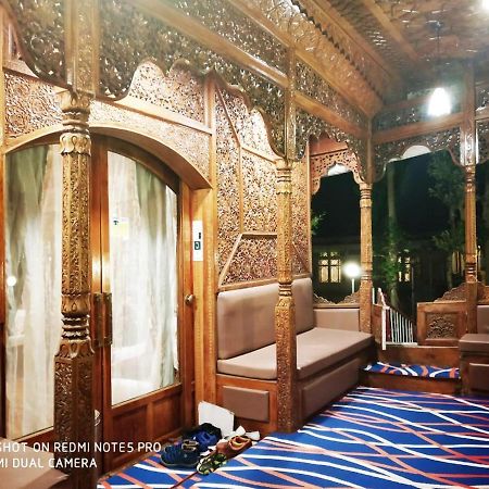 The Mughal Sheraton Houseboat Ξενοδοχείο Durgjan Εξωτερικό φωτογραφία